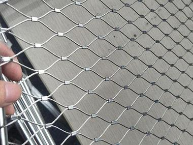 邊坡防護網(wǎng)-河北耀海金屬絲網(wǎng)制品